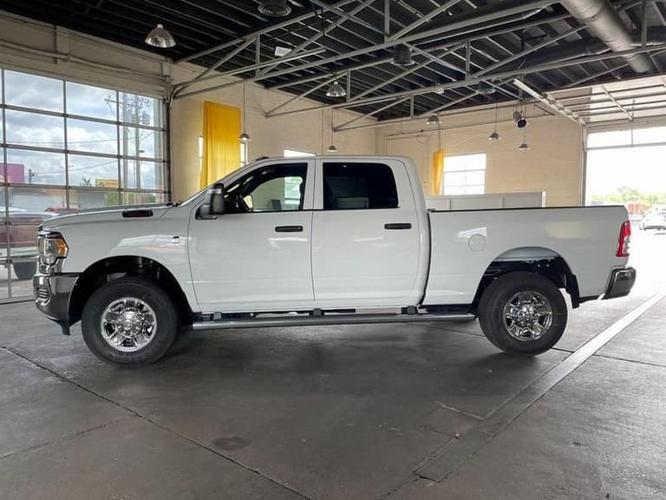 2024 ram 2500 tradesman crew cab 4wd swb in claremore, oklahoma