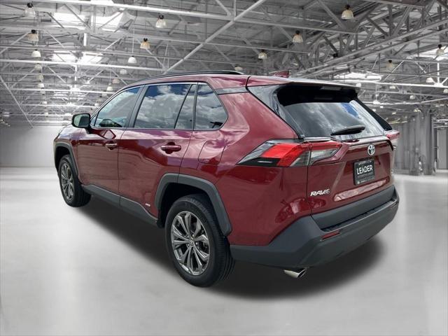 2022 toyota rav4 hybrid xle premium