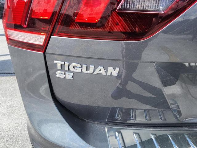 2021 volkswagen tiguan 2.0t se r-line black