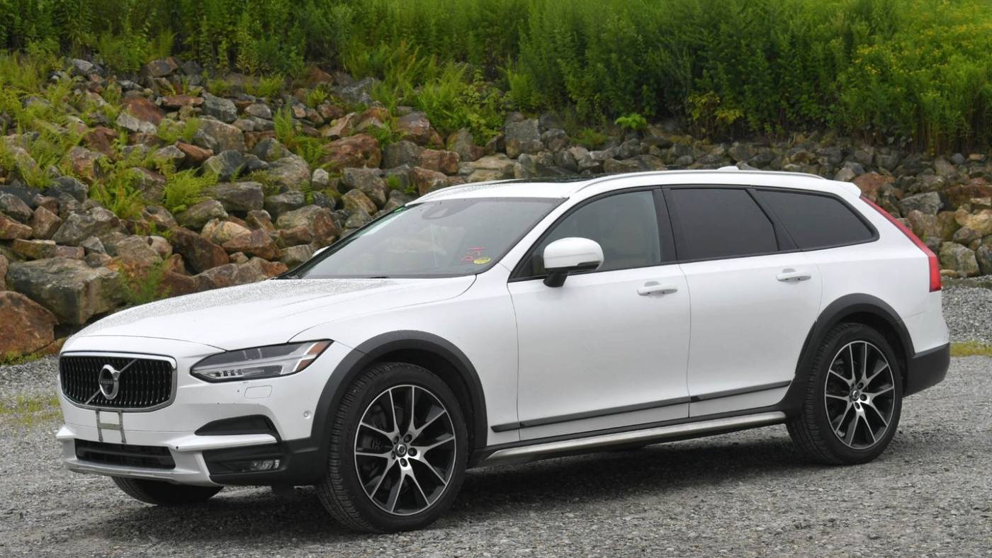 2018 volvo v90 cross country t6