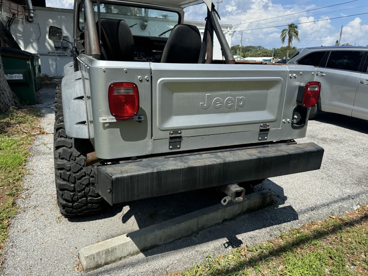 1983 jeep cj grey cj8