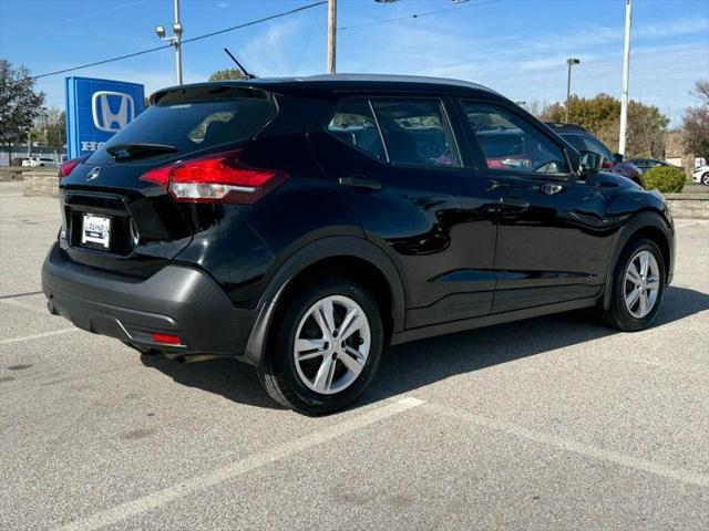 2019 nissan kicks s