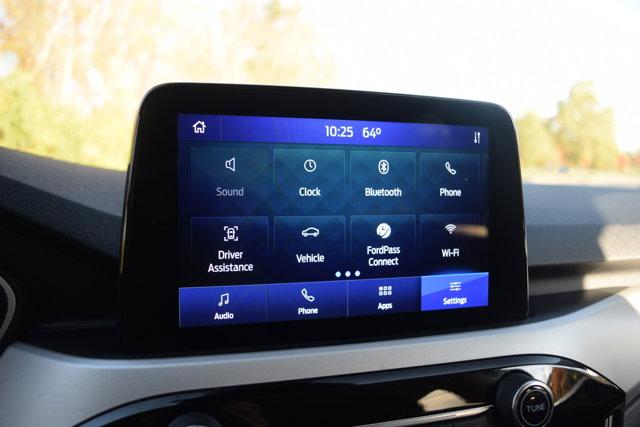 2022 ford escape se
