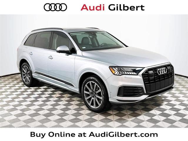 2024 audi q7 45 premium plus