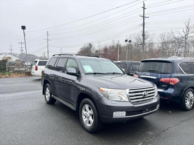 2011 toyota land cruiser base