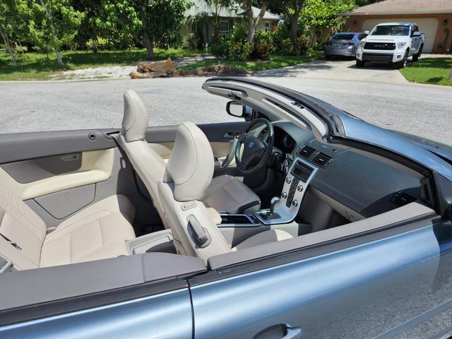 2011 volvo c70 t5