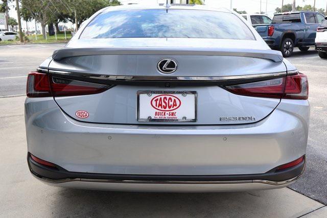 2023 lexus es 300h f sport handling