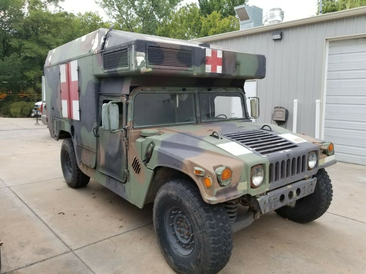 1991 humvee with rare ambulance package
