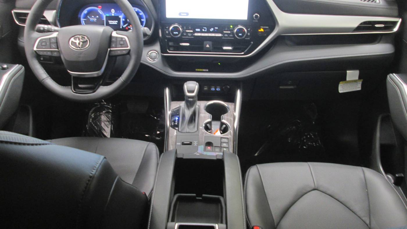 2023 toyota highlander hybrid platinum