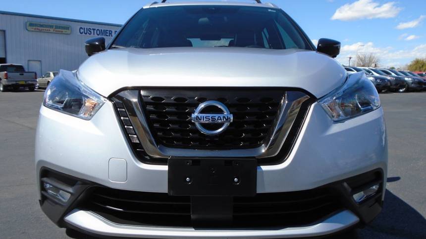 2020 nissan kicks sr