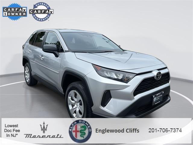 2022 toyota rav4 le
