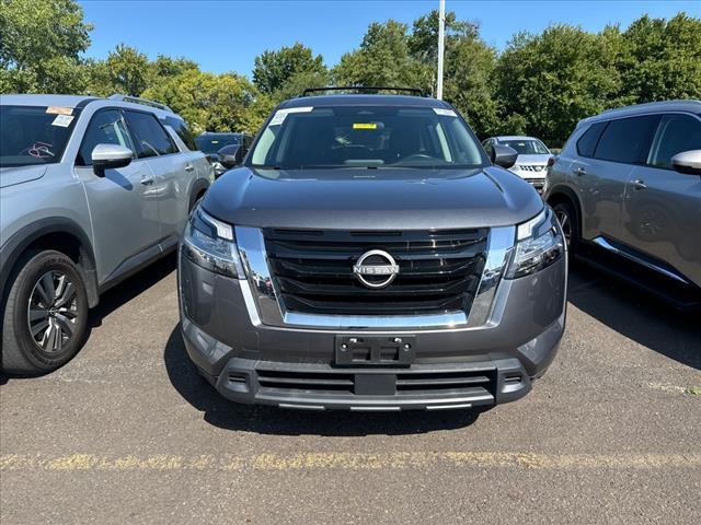 2022 nissan pathfinder sv 4wd