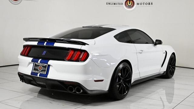 2017 ford shelby gt350 base