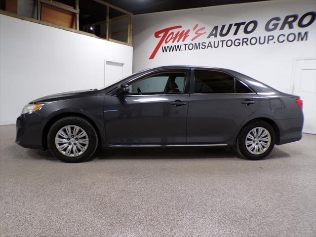 2012 toyota camry le