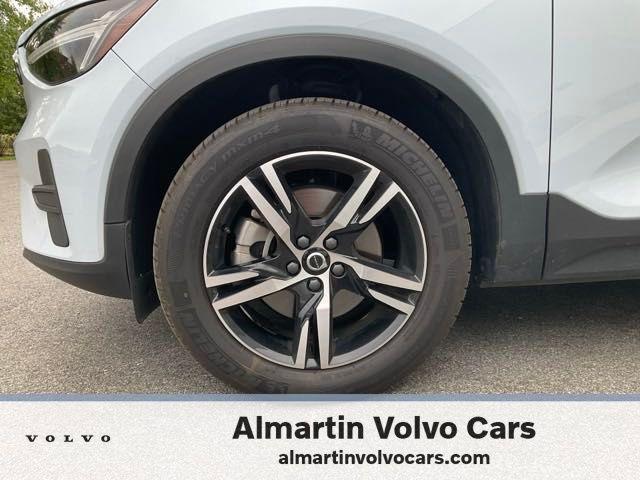 2024 volvo xc40 b5 core