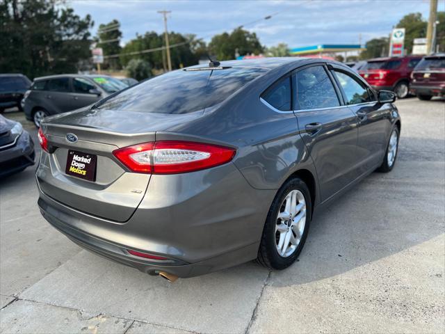 2014 ford fusion se