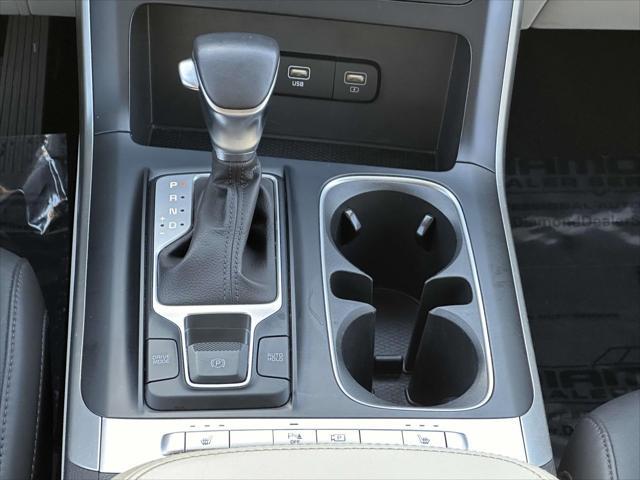 2023 kia carnival lx