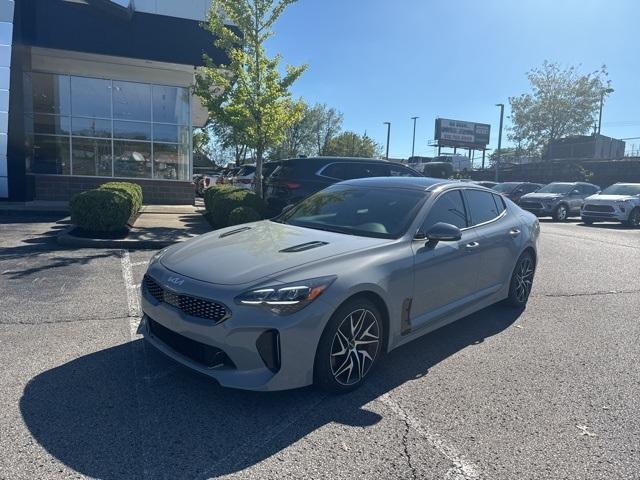 2022 kia stinger gt-line