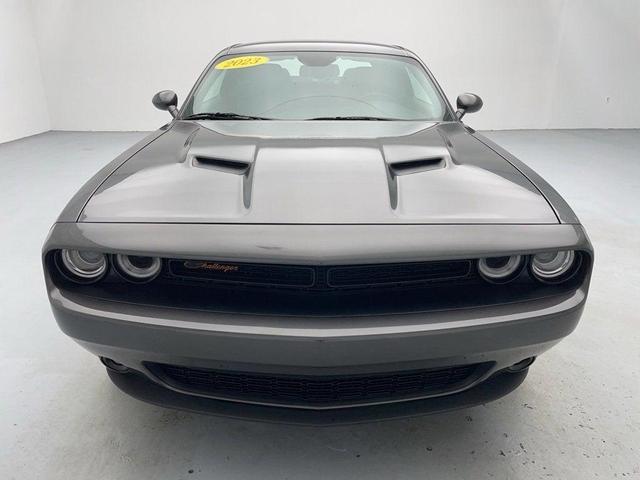 2023 dodge challenger sxt