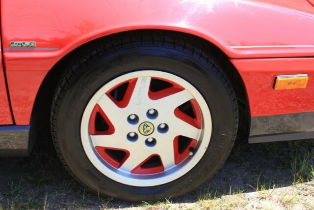 1989 lotus turbo esprit red, 1 of only 1608, garage kept, 37,931 miles