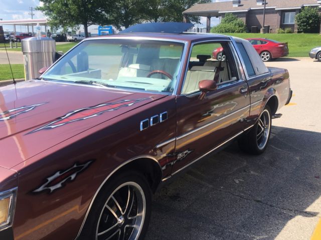 1986 buick regal - lambo doors, white leather, sunroof & custom paint job