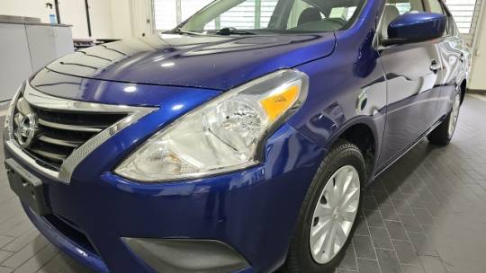 2019 nissan versa sv