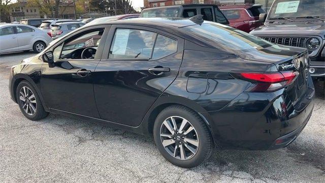 2021 nissan versa sv