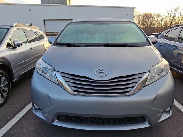2017 toyota sienna xle
