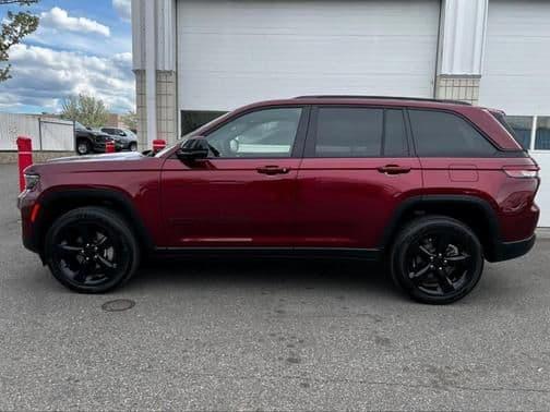 2023 jeep grand cherokee altitude in finley, washington