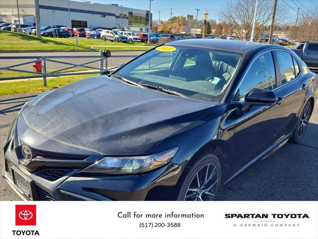 2021 toyota camry se