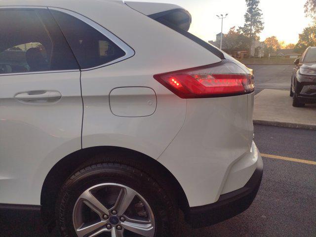 2022 ford edge sel