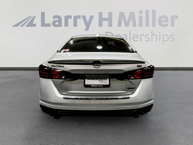 2023 nissan altima 2.0 sr
