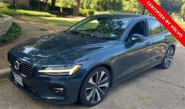 2022 volvo s60 b5 momentum