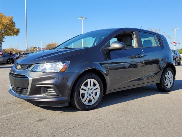 2020 chevrolet sonic fwd hatchback 1fl 5-door