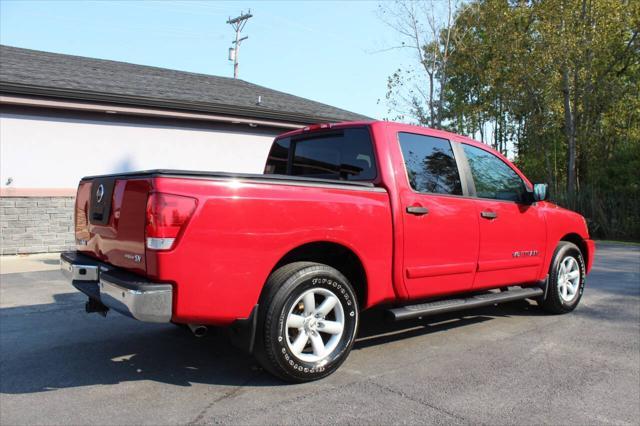 2011 nissan titan sv