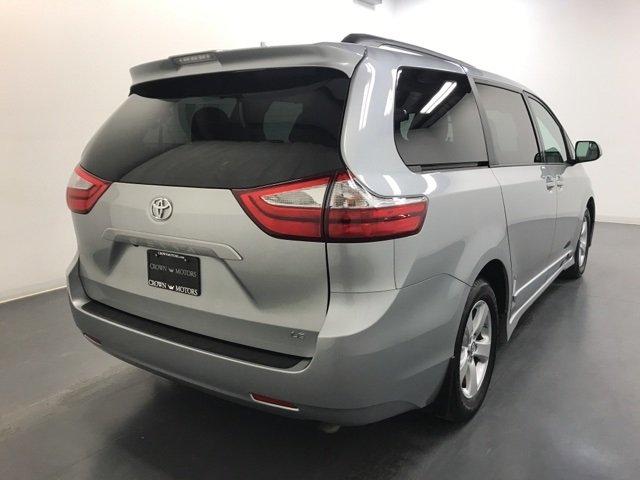 used 2019 toyota sienna le holland, mi 49424 for sale in holland, michigan