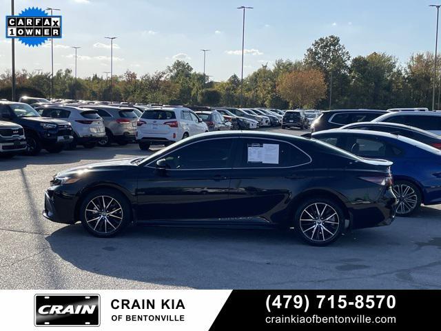 2024 toyota camry se