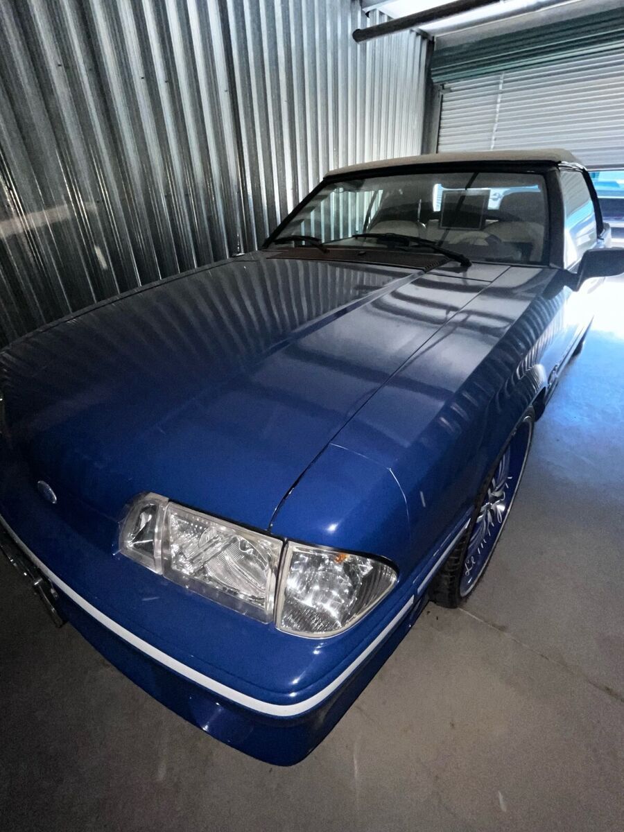 1988 ford mustang blue gt