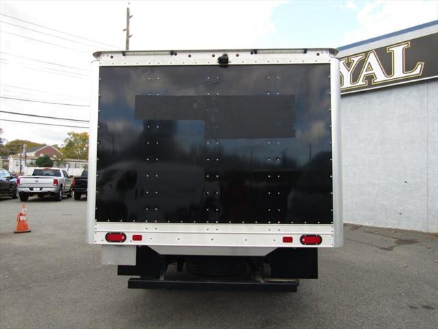 2020 ford transit-250 base