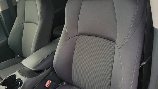 2022 Toyota Venza le