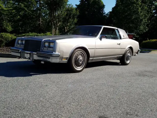 1984 buick riviera coupe v8 *****no reserve price******
