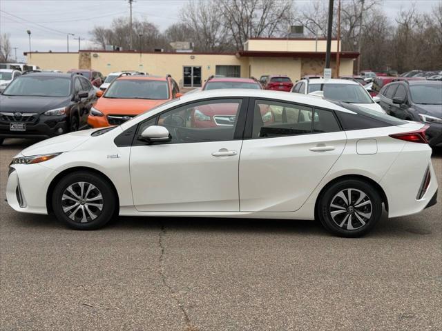 2017 toyota prius prime plus