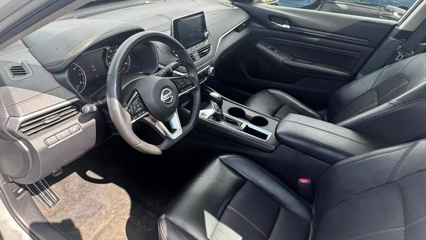 2019 nissan altima 2.5 sr