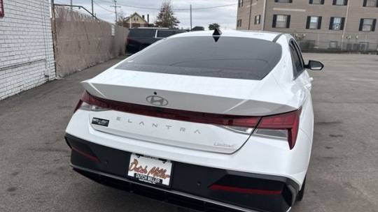2024 Hyundai Elantra