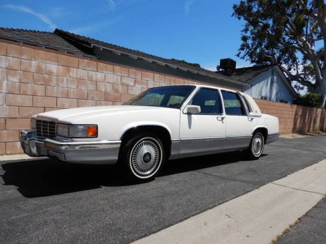 1992 cadillac deville base 4dr sedan automatic 4-speed fwd v8 4.9l gasoline