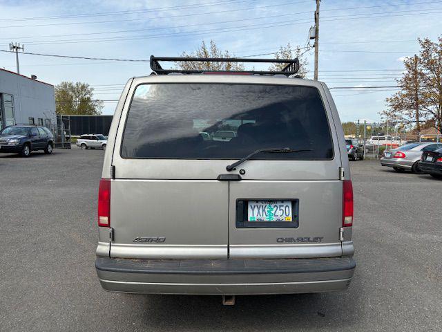 2002 chevrolet astro base