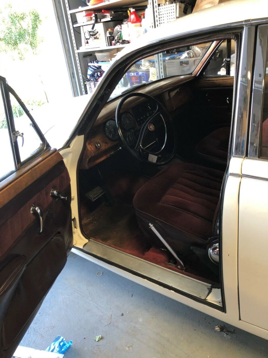 1962 jaguar mk2 3.8 saloon