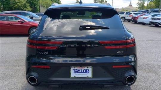 2025 Genesis GV70