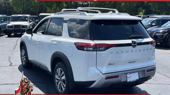 2024 Nissan Pathfinder sl