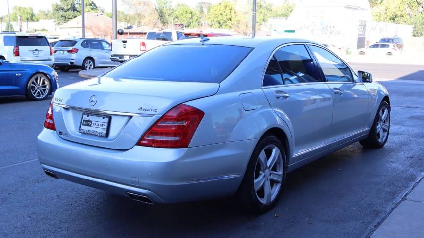 2010 mercedes-benz s-class s 550 4matic